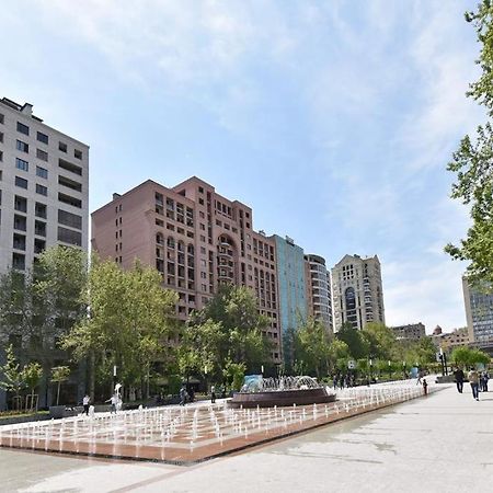 74/3New Building In The Center Of The Capital Apartment Erevan Exterior foto