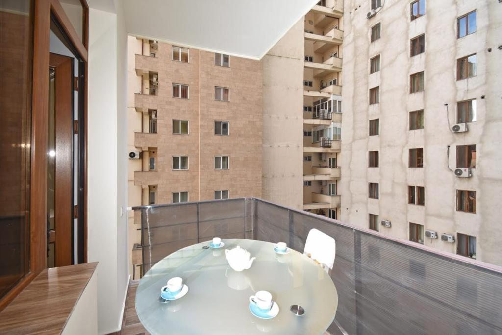 74/3New Building In The Center Of The Capital Apartment Erevan Exterior foto